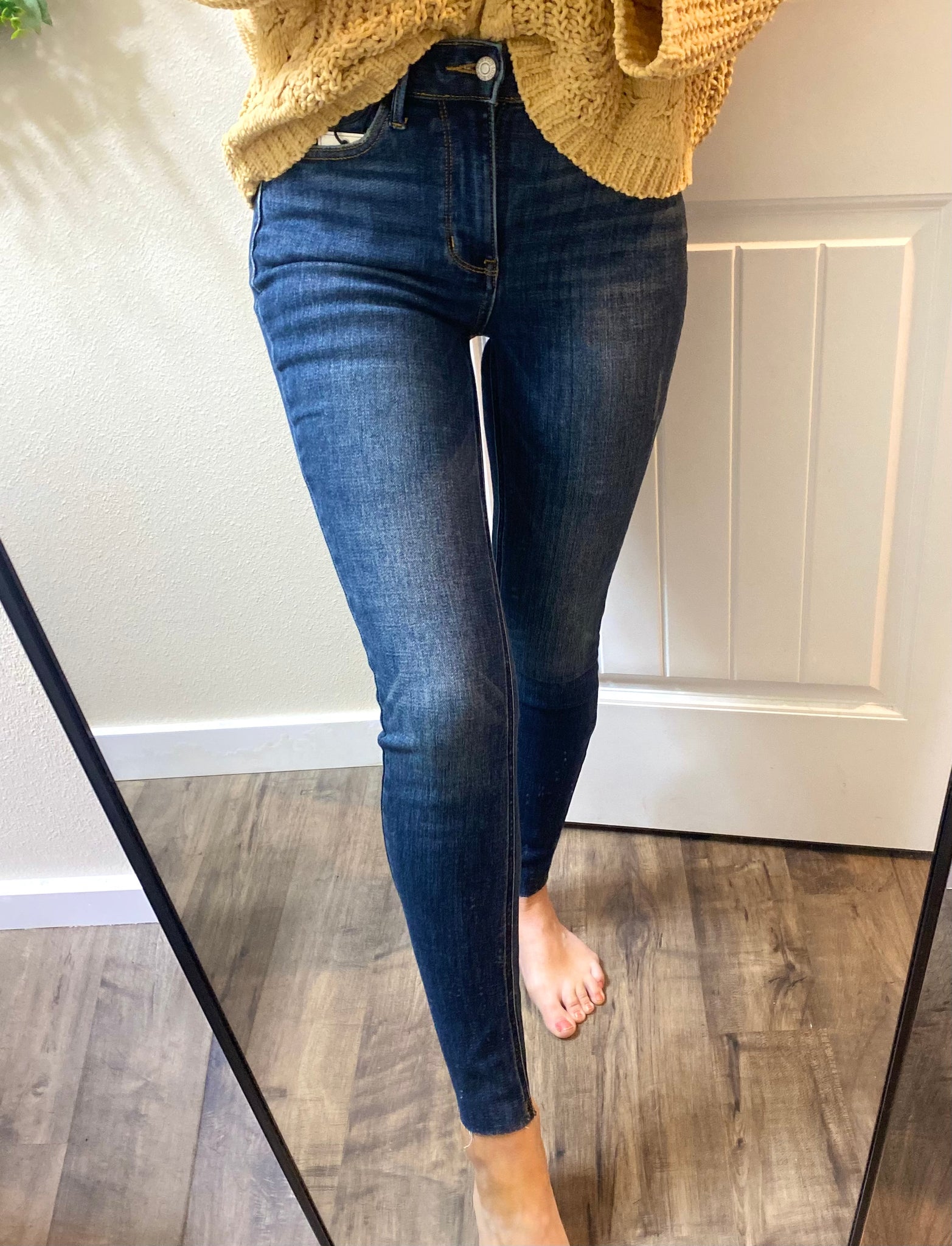 Judy Blue Mid Rise Vintage Raw Hem Skinny Jeans