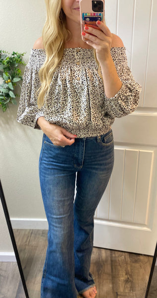 Animal Off Shoulder Top