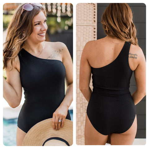 Black Ribbed One Shoulder Swimsuit (1 week)