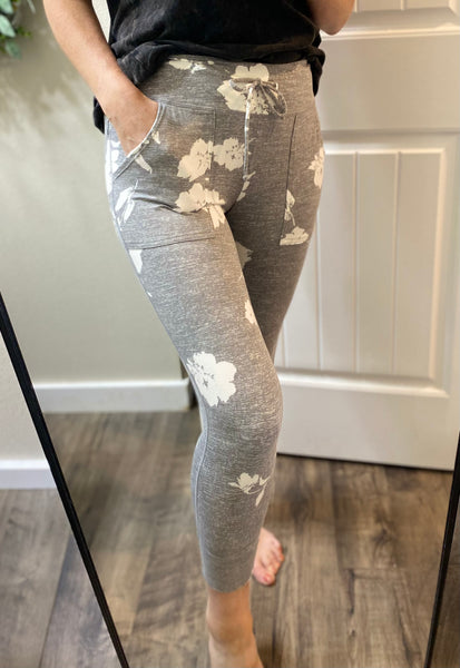 Cropped Summer Jogger Leggings