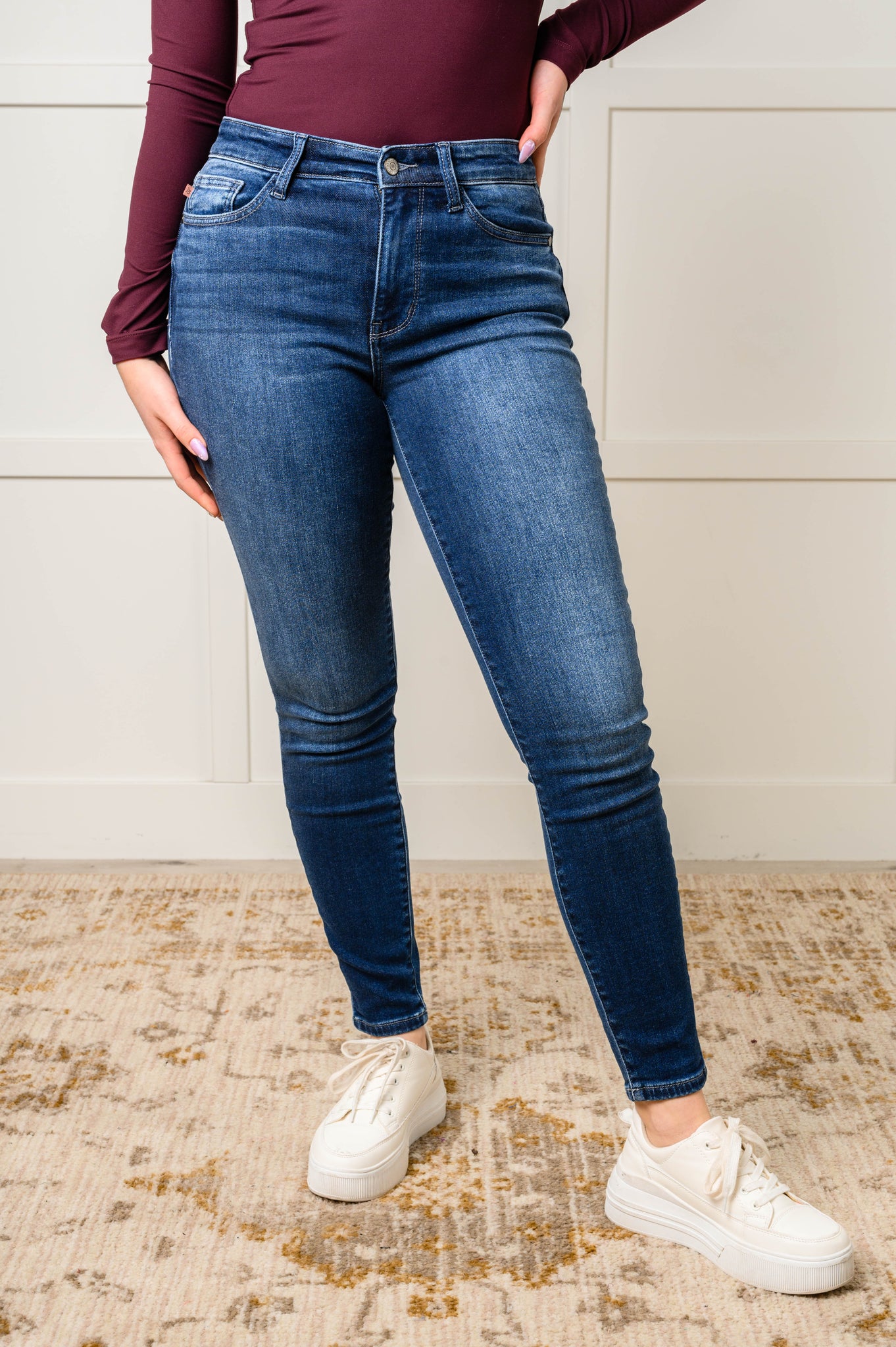 Judy Blue Mid Rise Thermal Vintage Skinny Jean