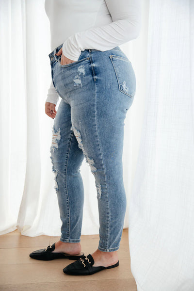 Judy Blue Bleach Splash Destroyed Skinnies