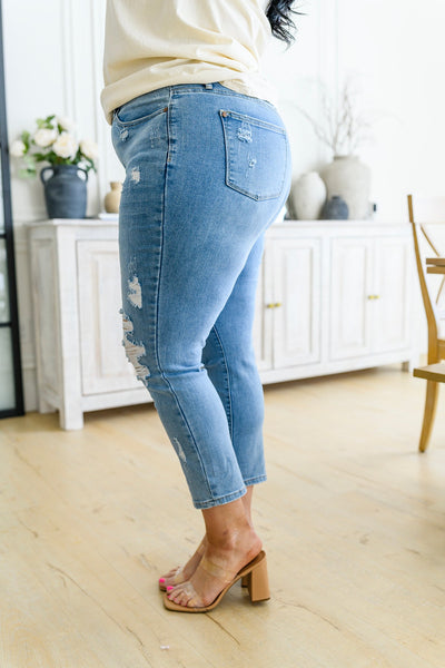 Judy Blue  Destroyed Boyfriend Jeans