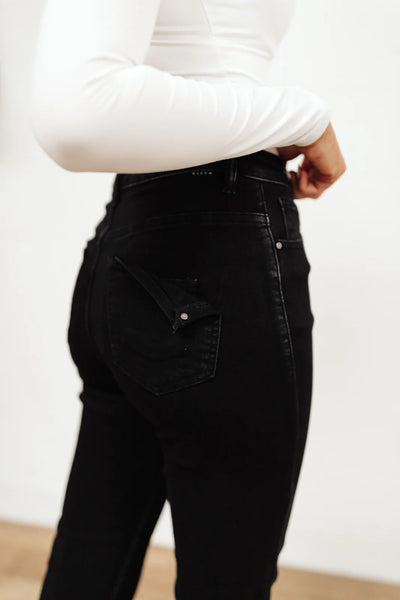 High Waist Mom Fit Jeans In Black