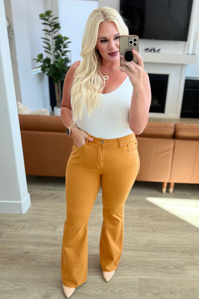 Judy Blue Tummy Control Flare Jeans in Marigold