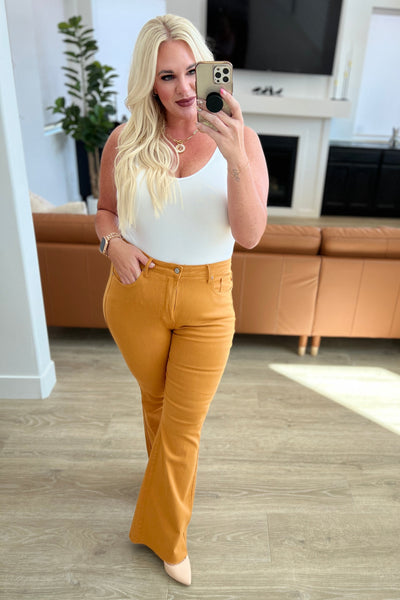 Judy Blue Tummy Control Flare Jeans in Marigold