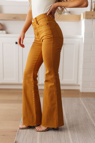 Judy Blue Tummy Control Flare Jeans in Marigold